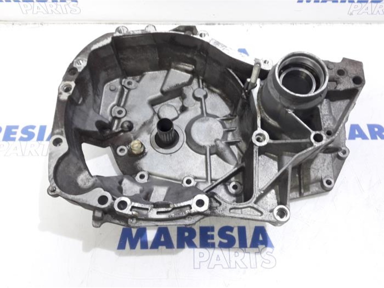 Renault - Twingo - Gearbox casing