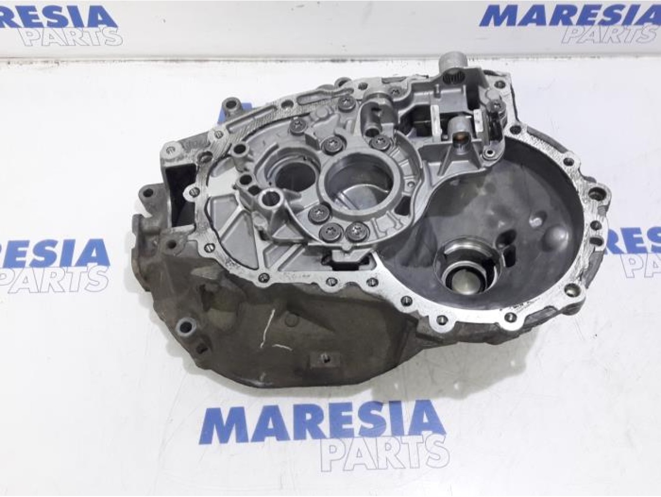 Peugeot - 207 - Gearbox casing