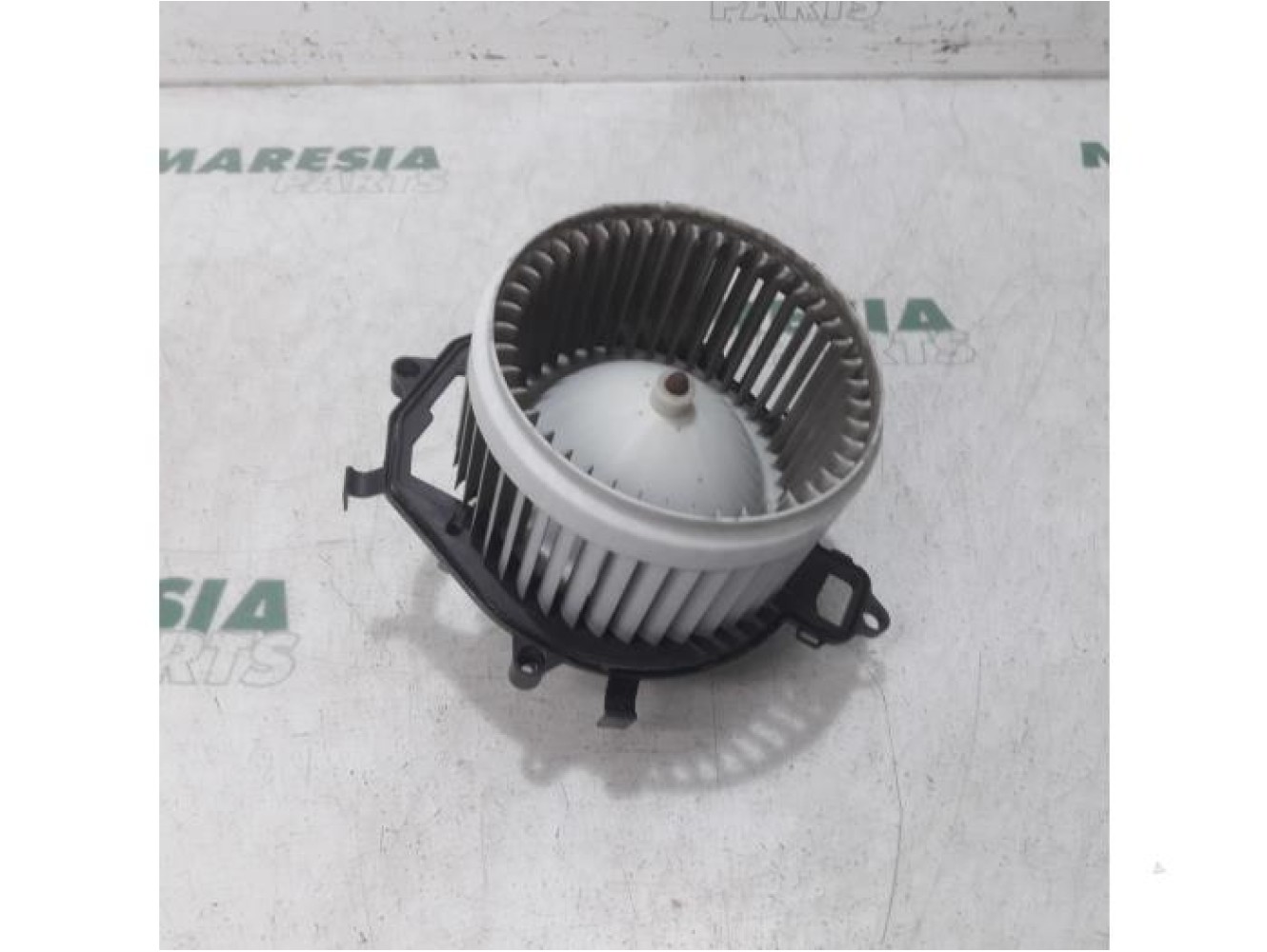 Citroen - C4 Picasso - Heating and ventilation fan motor