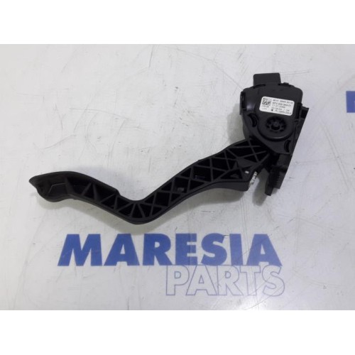 Peugeot - 207 - Gaspedalposition Sensor