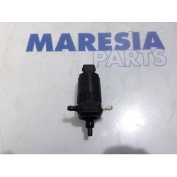 Fiat - 500 - Scheibensprüherpumpe vorne