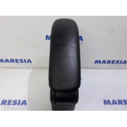 Citroen - C3 - Armrest