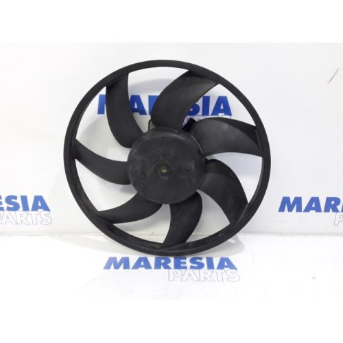 Peugeot - 208 - Fan motor