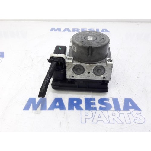 Peugeot - 208 - ABS Pumpe