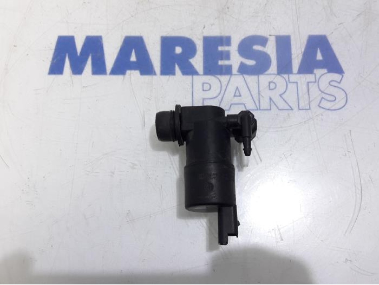 Peugeot - 208 - Scheibensprüherpumpe vorne