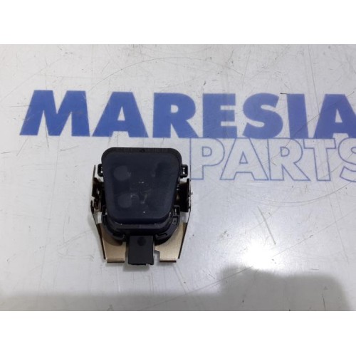 Peugeot - 208 - Rain sensor