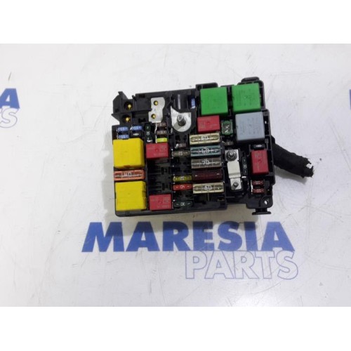 Peugeot - 208 - Fuse box