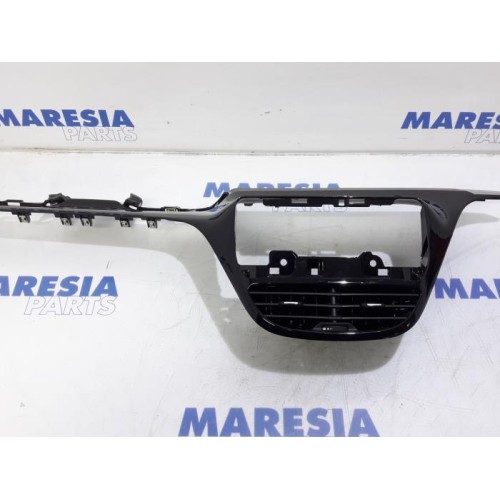 Peugeot - 208 - Dashboard vent