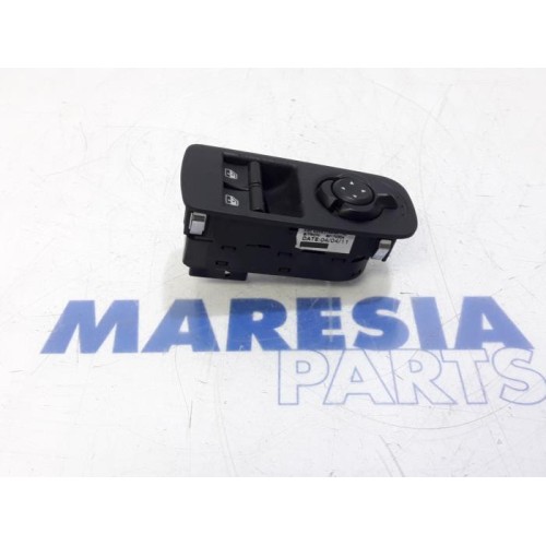 Alfa Romeo - Mito - Multi-functional window switch