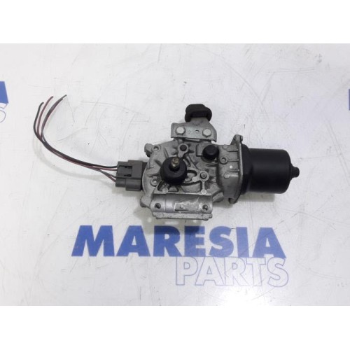 Renault - Captur - Front wiper motor