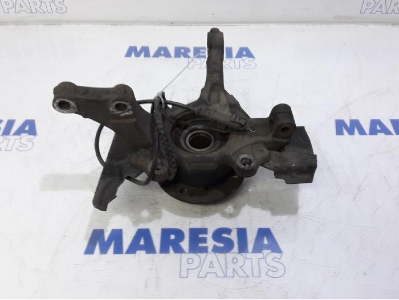 Alfa Romeo - Mito - Knuckle, front right