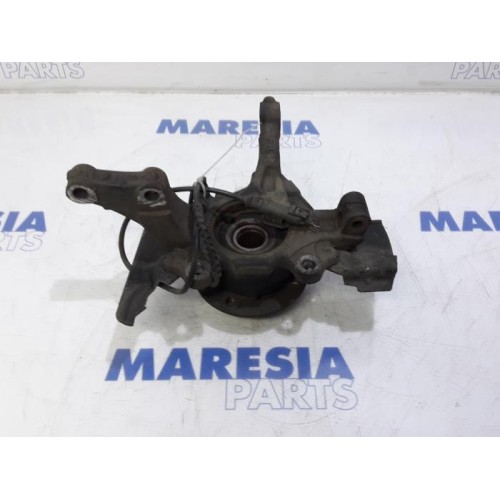 Alfa Romeo - Mito - Knuckle, front right