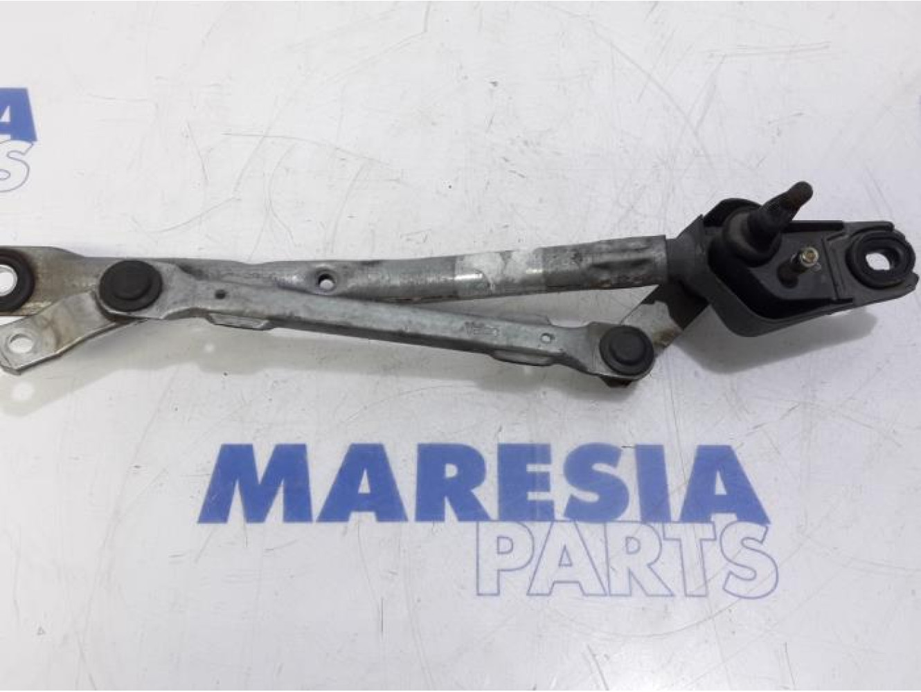Peugeot - 107 - Wiper mechanism