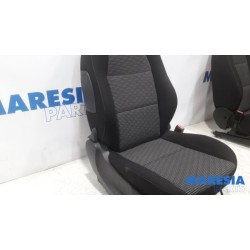 Peugeot - 207 - Sitz rechts
