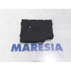 Renault - Captur - Card reader (lock)