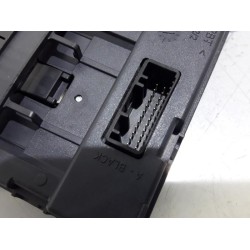 Renault - Captur - Card reader (lock)