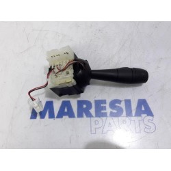 Renault - Captur - Indicator switch