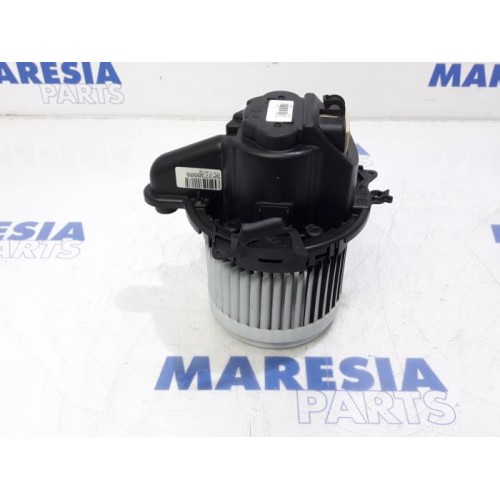 Renault - Captur - Heating and ventilation fan motor
