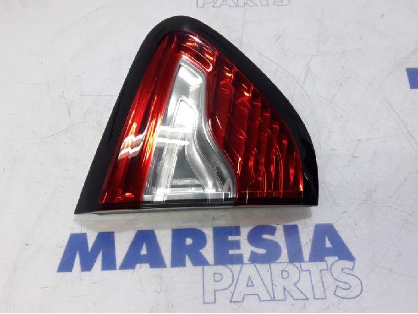 Renault - Captur - Achterlicht links