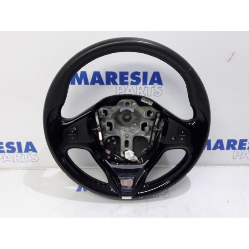 Renault - Captur - Steering wheel
