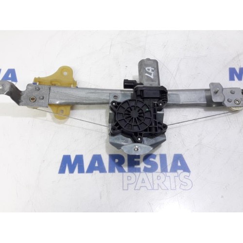 Renault - Captur - Fenstermechanik 4-türig links hinten