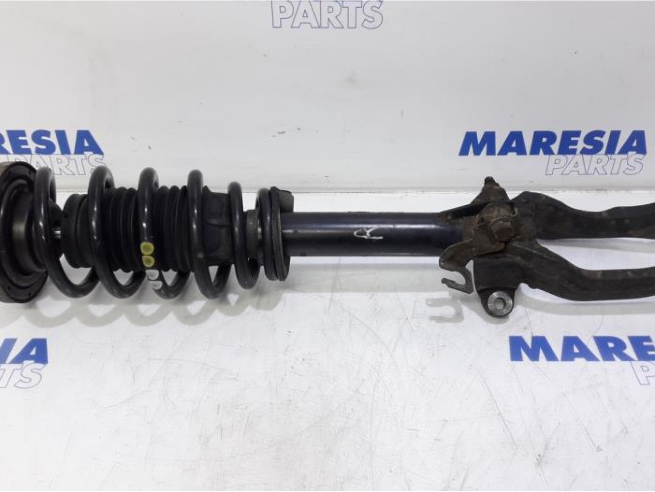 Alfa Romeo - 159 - Front shock absorber rod, right