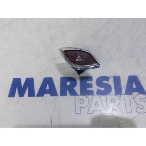 Citroen - DS3 - Panic lighting switch