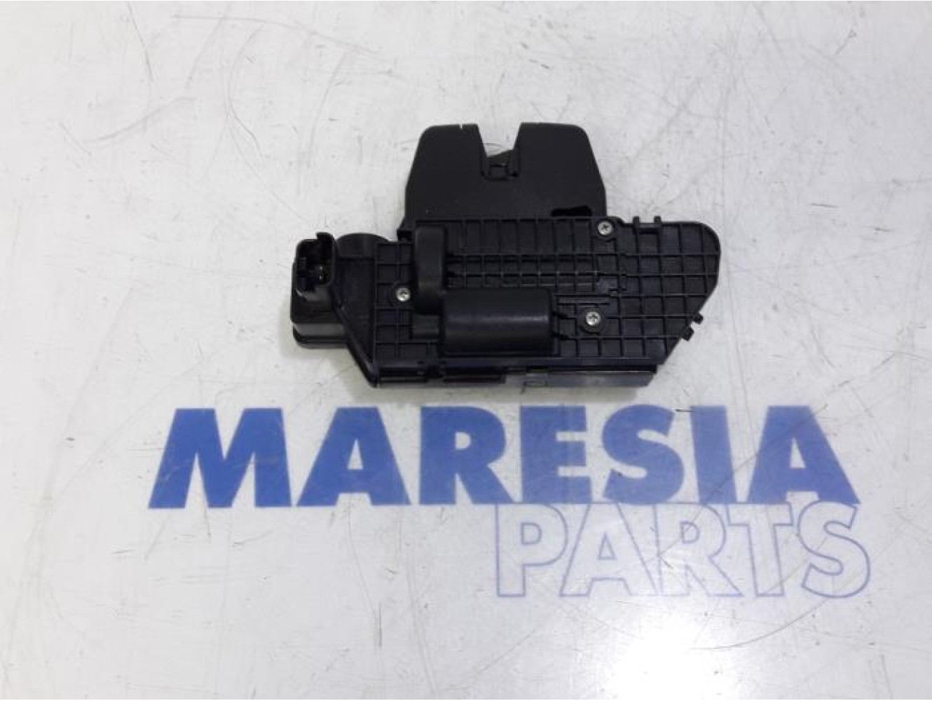Citroen - DS3 - Tailgate lock mechanism