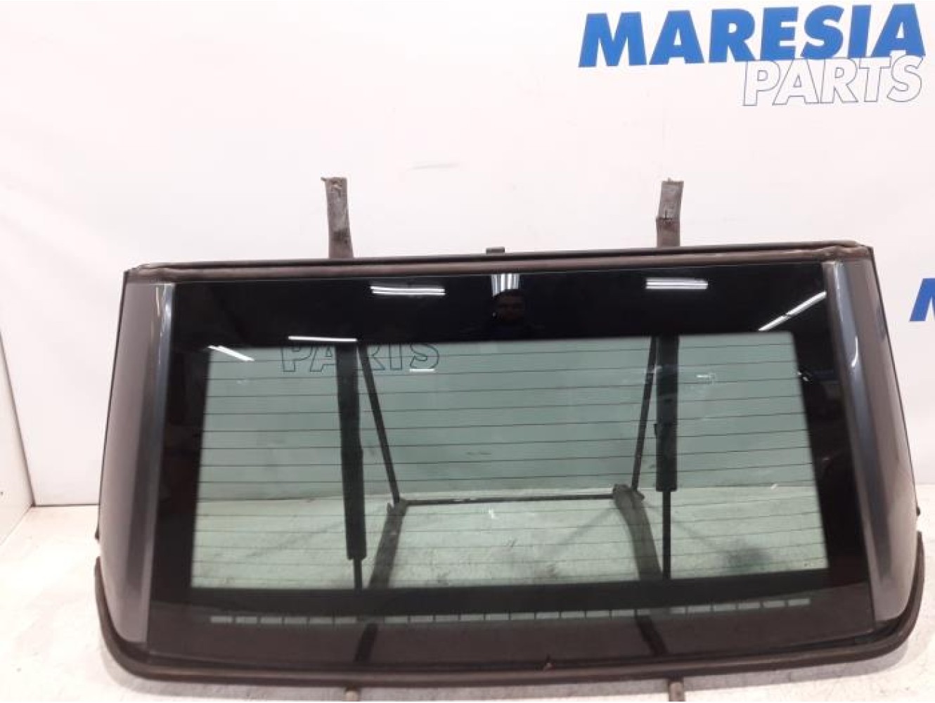 Peugeot - 207 - Rear window
