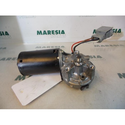 Renault - Megane Scenic - Front wiper motor