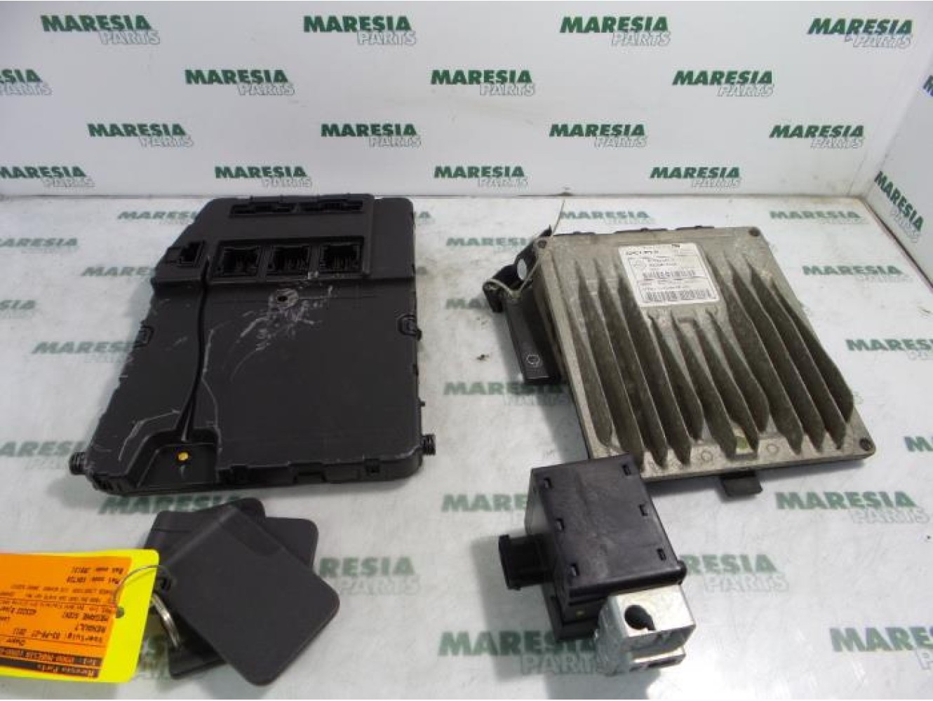 Renault - Megane Scenic - Engine management computer