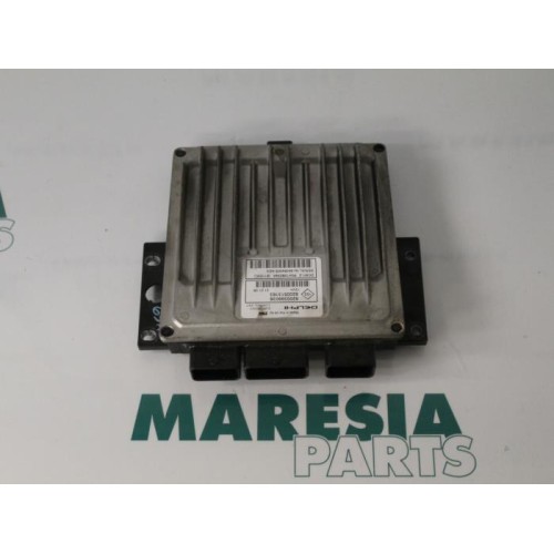 Renault - Megane Scenic - Engine management computer