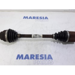 Peugeot - 207 - Front drive shaft, left