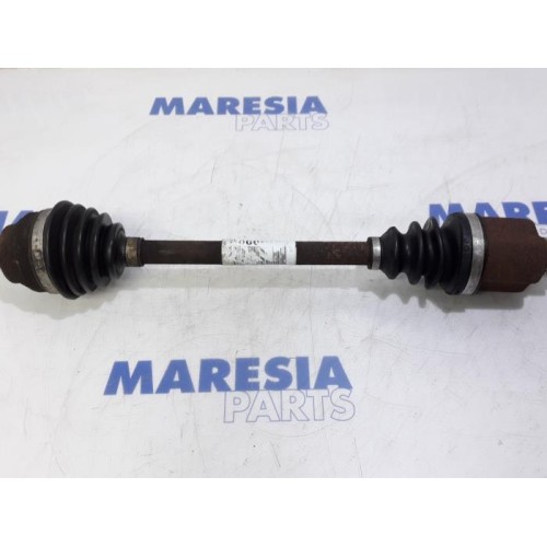 Peugeot - 207 - Aandrijfas links-voor