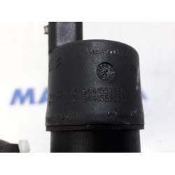 Peugeot - 207 - Scheibensprüherpumpe vorne