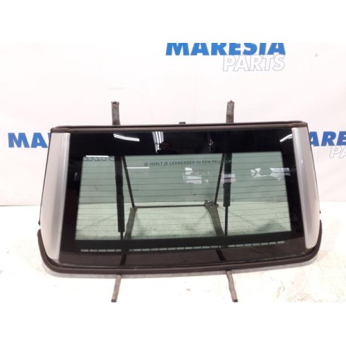 Peugeot - 207 - Rear window