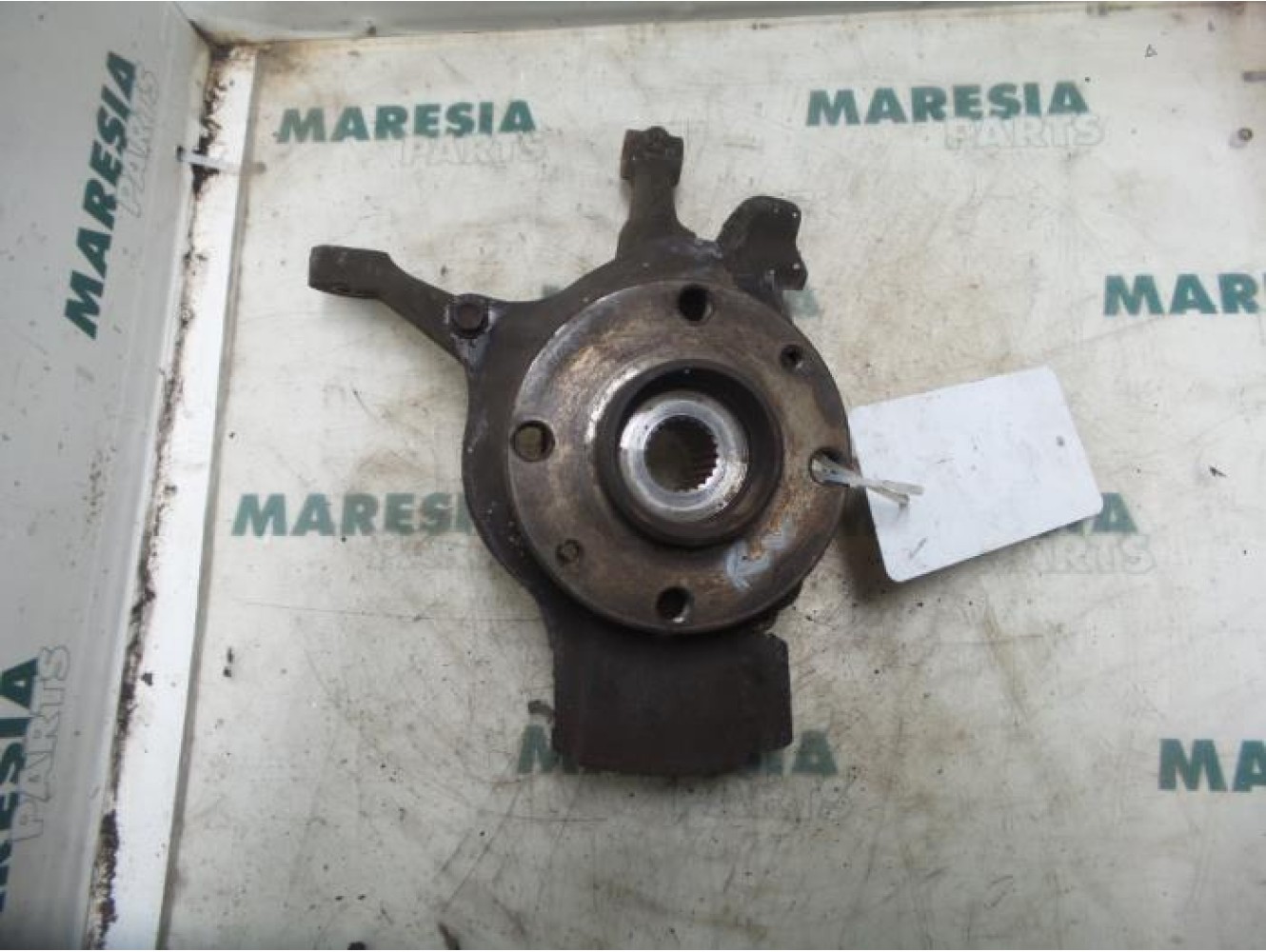 Fiat - Seicento - Knuckle, front right