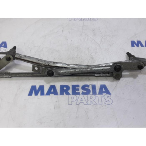 Citroen - Berlingo - Wiper mechanism