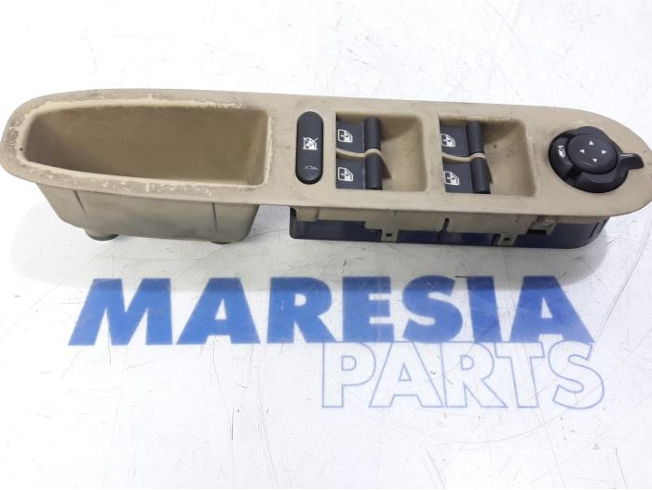 Alfa Romeo - 159 - Multi-functional window switch