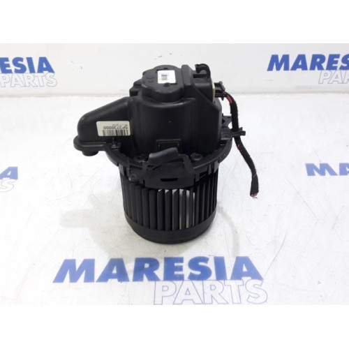 Renault - Clio - Heating and ventilation fan motor