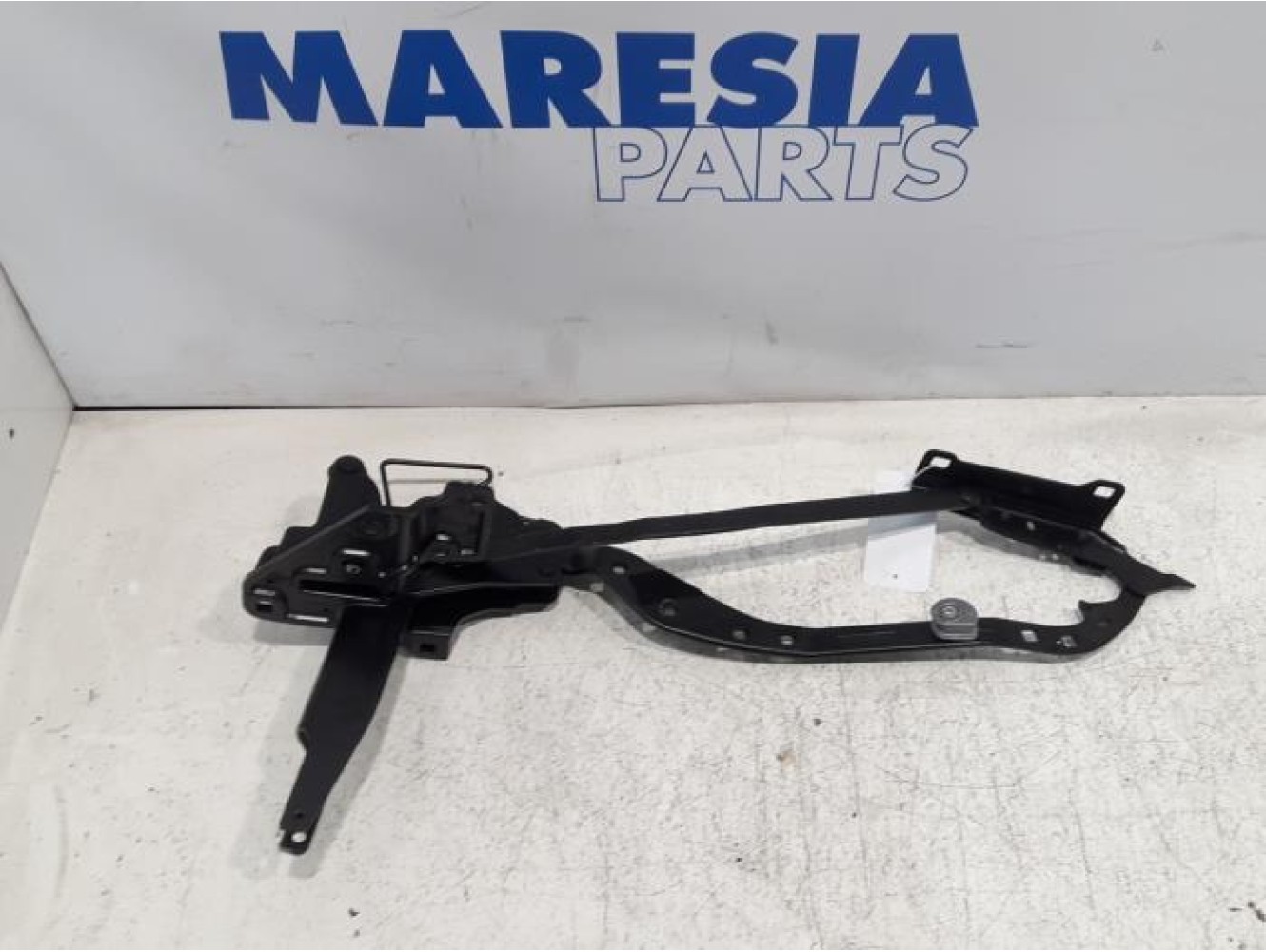Peugeot - 207 - Convertible top hinge