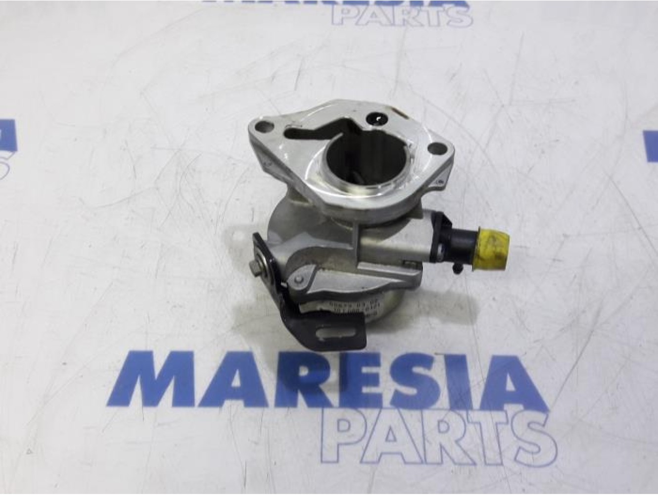 Renault - Megane Scenic - Vacuum pump (diesel)