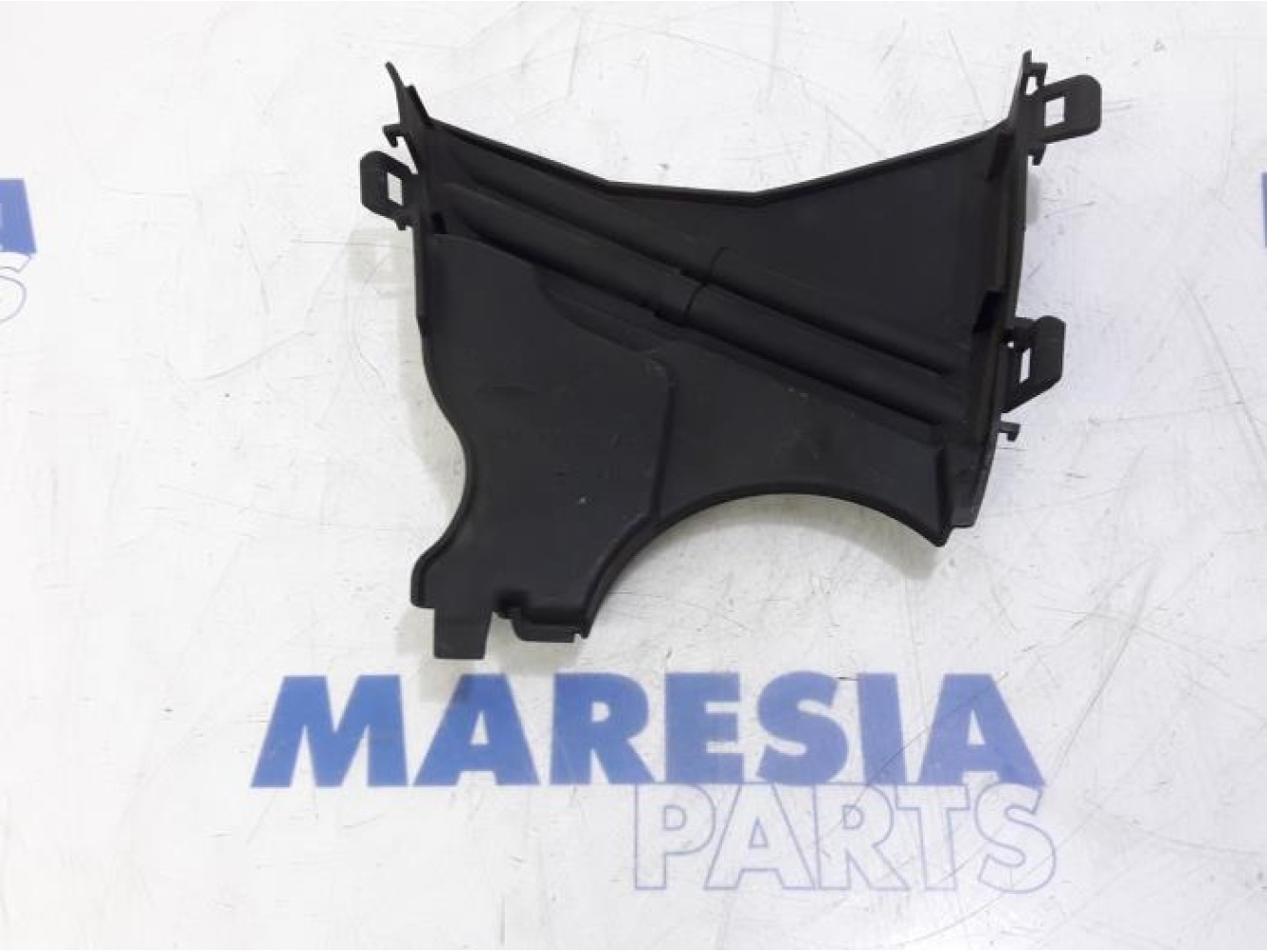 Renault - Megane Scenic - Couvercle de distribution