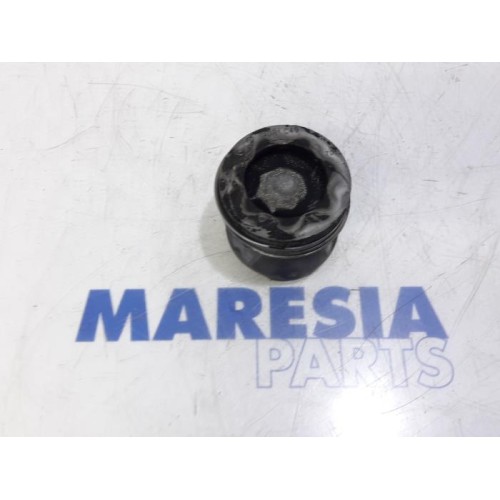 Renault - Megane Scenic - Piston