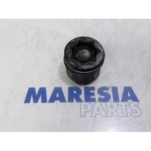 Renault - Megane Scenic - Piston