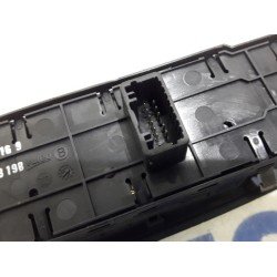 Renault - Megane - Multi-functional window switch