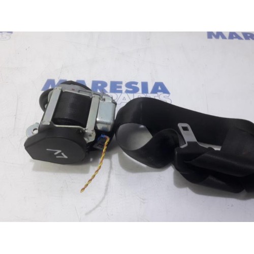 Peugeot - 207 - Front seatbelt, left