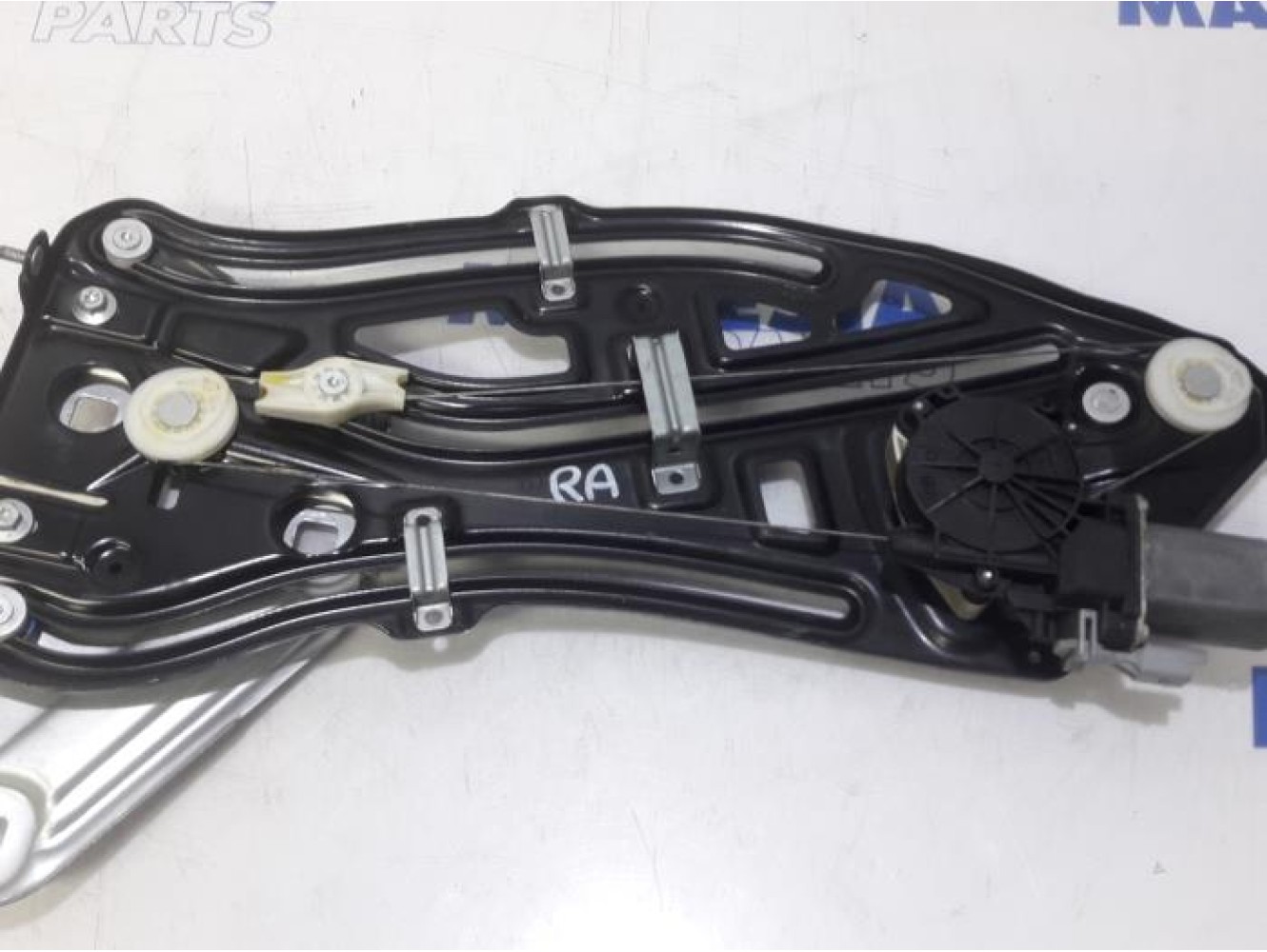 Peugeot - 207 - Rear window mechanism 2-door, right