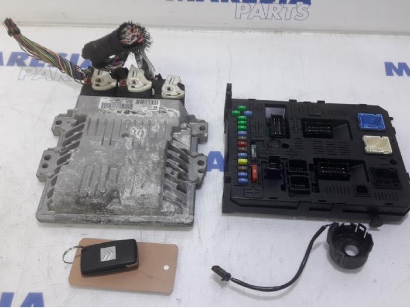 Citroen - C5 - Engine management computer
