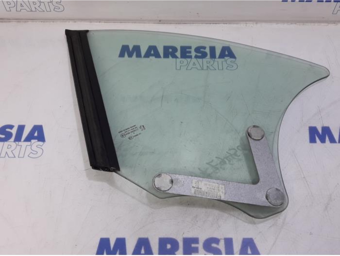 Peugeot - 207 - Fenster 2-türig links hinten